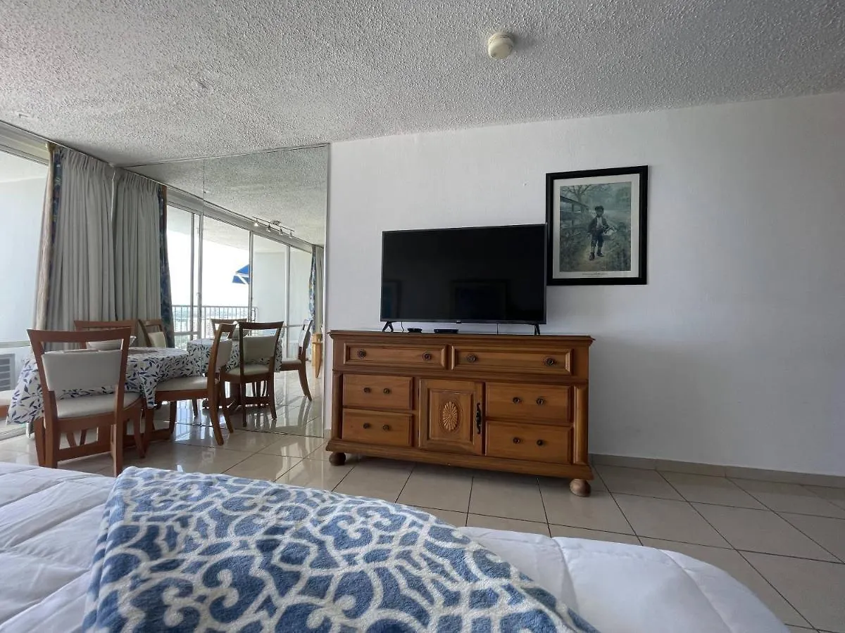 Tropical Studio At The Beach In Isla Verde San Juan Lägenhet